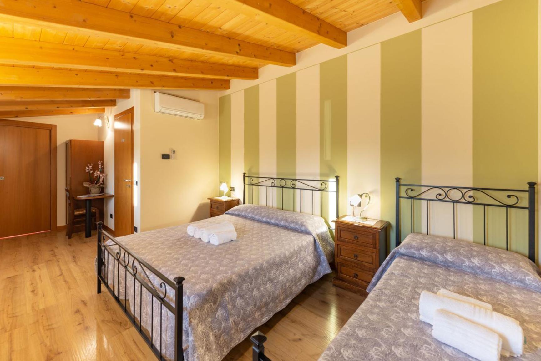 B&B Ca' Marognole Caprino Veronese Exteriör bild